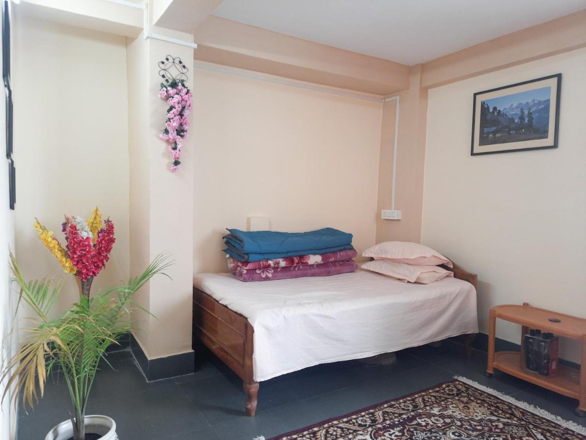 Neora Backpackers Hostel Dardzsiling Kültér fotó